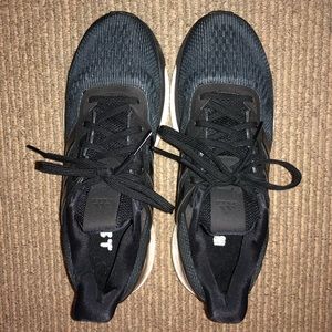 Black Adidas Supernova Boosts